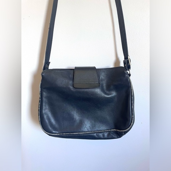 Vintage 90’s REAL leather crossbody purse - Picture 5 of 6